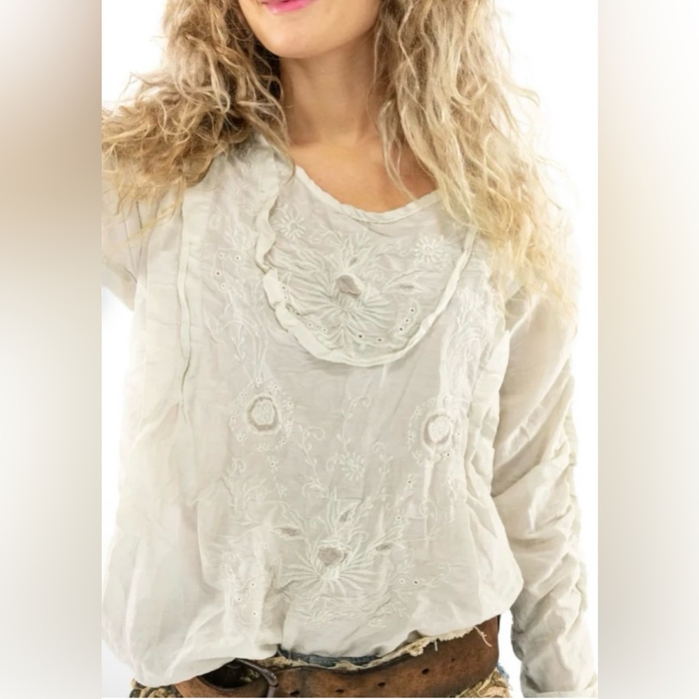 Magnolia Pearl Into The Groove Blouse in Moonlight - Picture 5 of 10